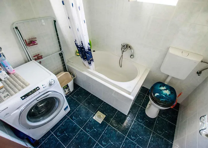 In Starigrad-paklenica 6875 Starigrad Paklenica